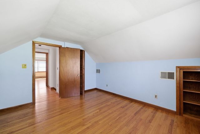 98 Clarence St, West Springfield, MA 01089