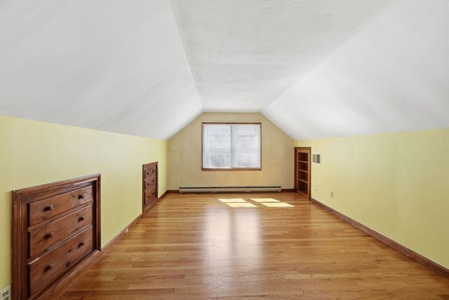 98 Clarence St, West Springfield, MA 01089