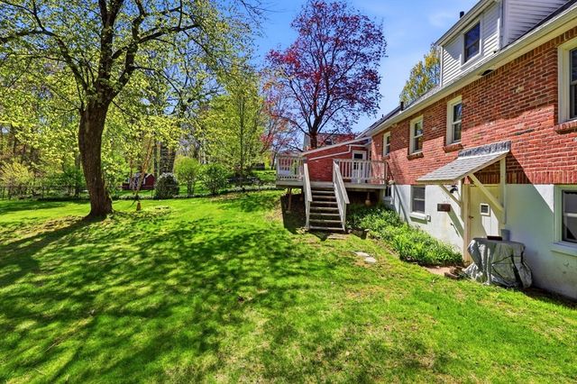 98 Clarence St, West Springfield, MA 01089