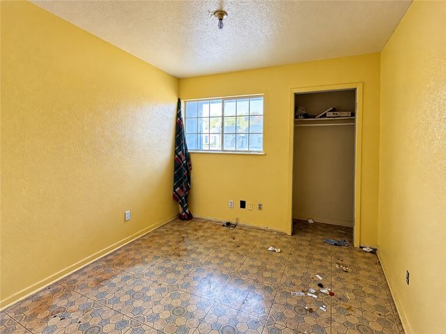 110 Green Gate Dr, Corpus Christi, TX 78405