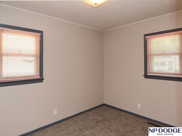 9422 Meredith Avenue, Omaha, NE 68134
