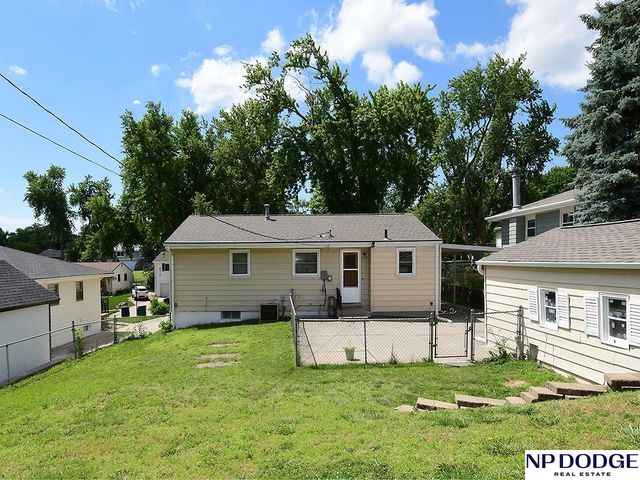 9422 Meredith Avenue, Omaha, NE 68134