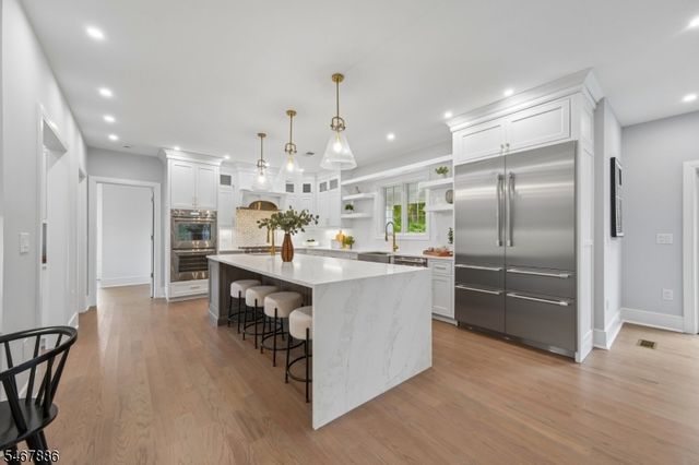 354 Beaufort Ave, Livingston Twp., NJ 07039