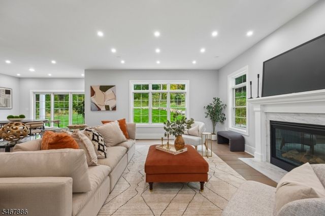 354 Beaufort Ave, Livingston Twp., NJ 07039