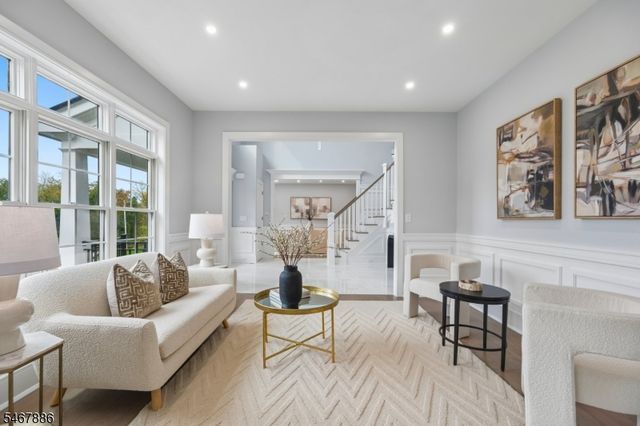 354 Beaufort Ave, Livingston Twp., NJ 07039