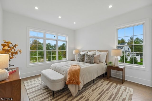 354 Beaufort Ave, Livingston Twp., NJ 07039