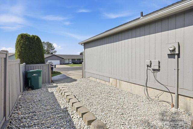 6011 S Julia Court, Spokane, WA 99223