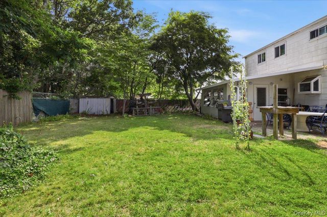 38 Appel Drive E, Shirley, NY 11967