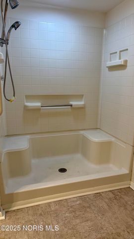 3407 Oak Alley Court, Unit 203, Toledo, OH 43606