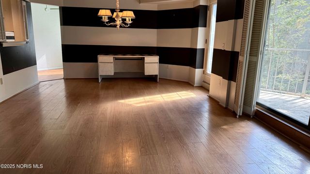 3407 Oak Alley Court, Unit 203, Toledo, OH 43606