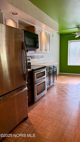 3407 Oak Alley Court, Unit 203, Toledo, OH 43606