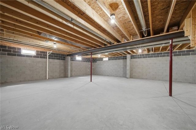517 Whitetail Trail NE, Canton, OH 44704