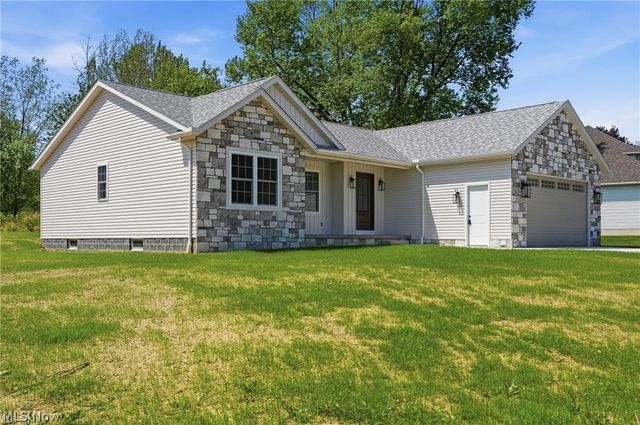 517 Whitetail Trail NE, Canton, OH 44704