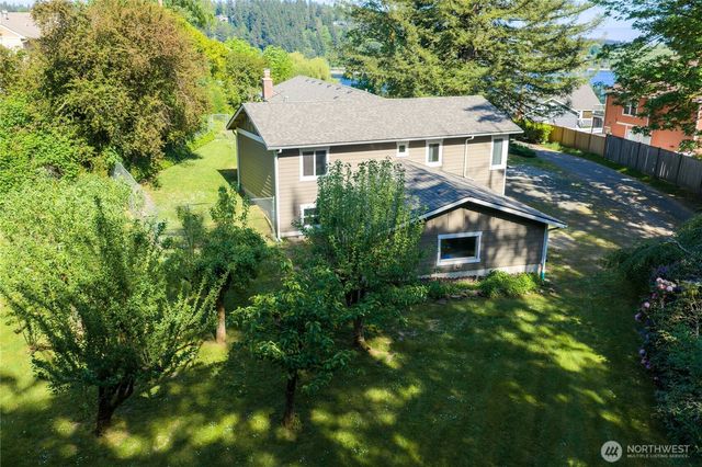 1168 NW Sunlit Lane, Bremerton, WA 98312