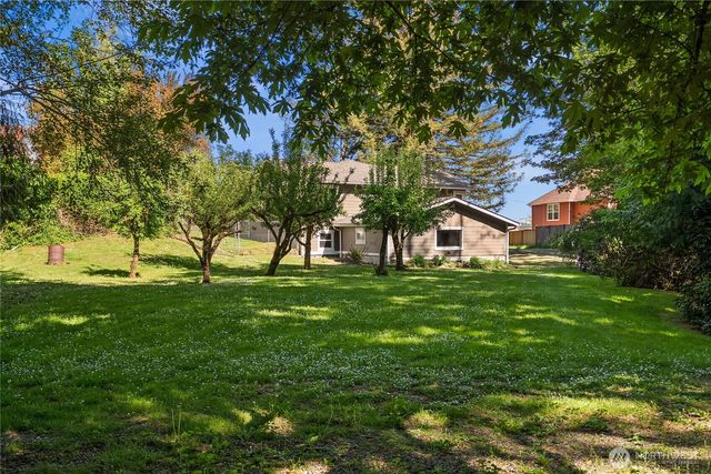 1168 NW Sunlit Lane, Bremerton, WA 98312