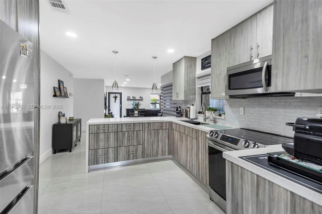 12736 SW 68th Ln, Miami, FL 33183