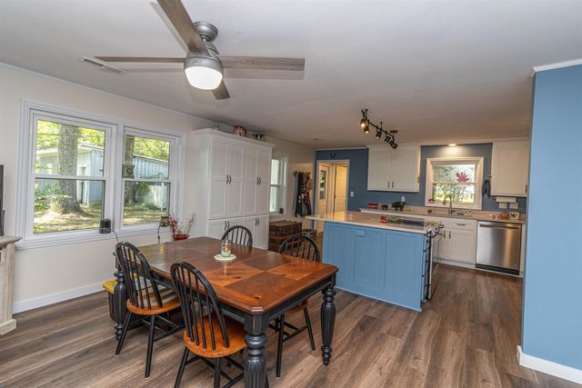 48 BAKER RD, Selmer, TN 38375