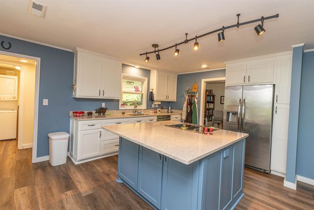 48 BAKER RD, Selmer, TN 38375