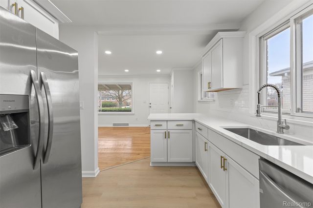 462 Clair Street, Garden City, MI 48135