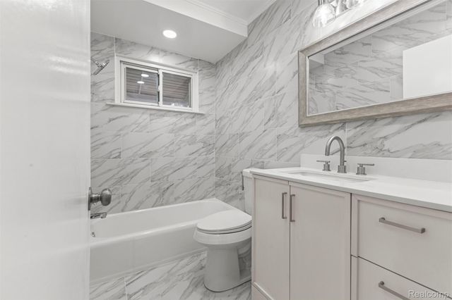 462 Clair Street, Garden City, MI 48135