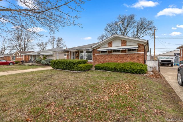 462 Clair Street, Garden City, MI 48135