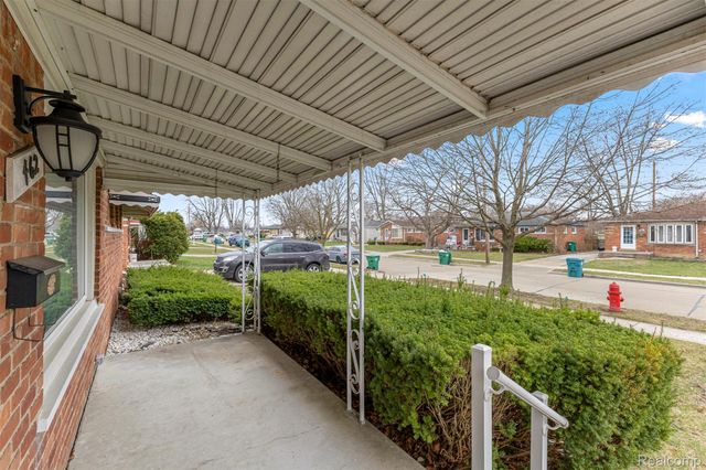 462 Clair Street, Garden City, MI 48135