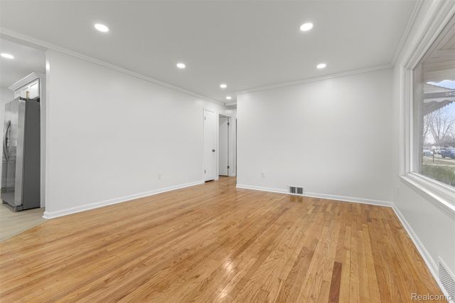 462 Clair Street, Garden City, MI 48135