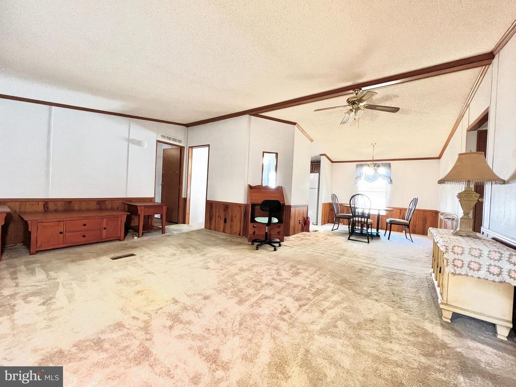 318 ELLA DRIVE, Lothian, MD 20711