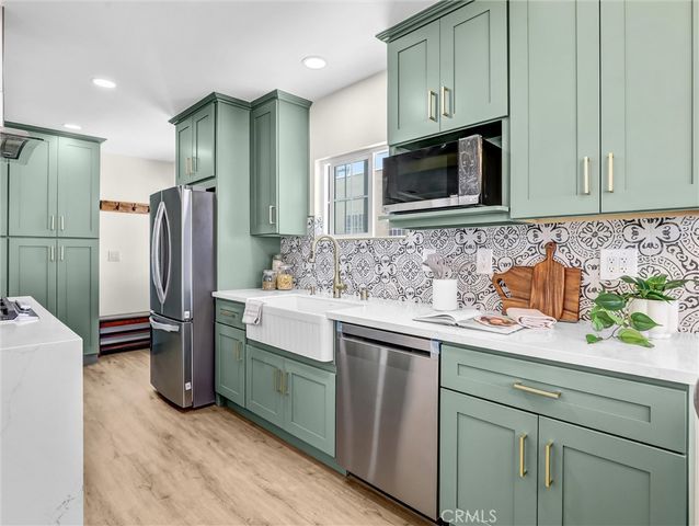 5738 S Mullen Avenue, Los Angeles, CA 90043