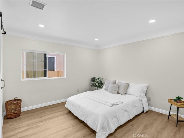 5738 S Mullen Avenue, Los Angeles, CA 90043