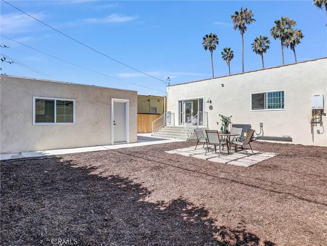 5738 S Mullen Avenue, Los Angeles, CA 90043