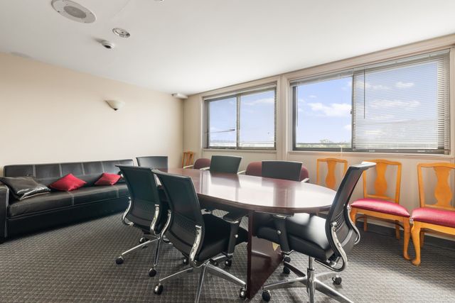 1933 Commonwealth Avenue 112, Boston, MA 02135