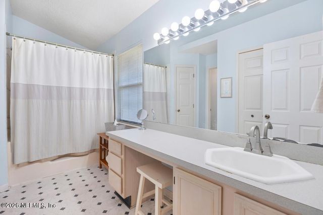 7594 BAYMEADOWS Circle W, Jacksonville, FL 32256