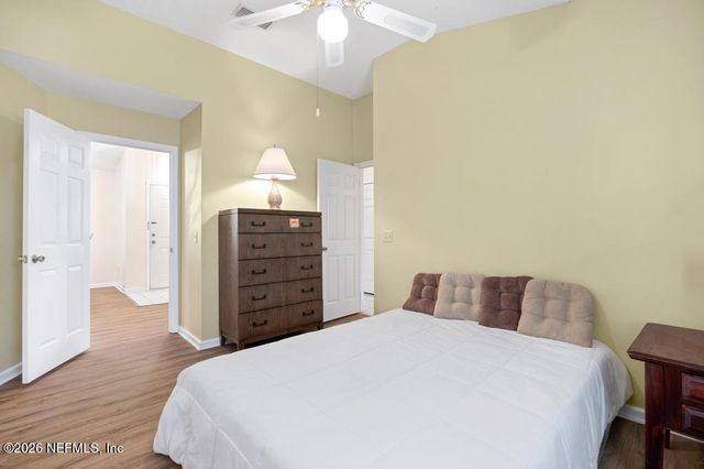 7594 BAYMEADOWS Circle W, Jacksonville, FL 32256