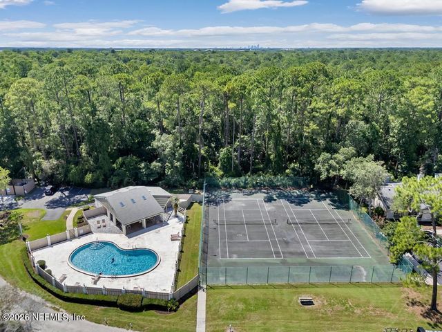 7594 BAYMEADOWS Circle W, Jacksonville, FL 32256