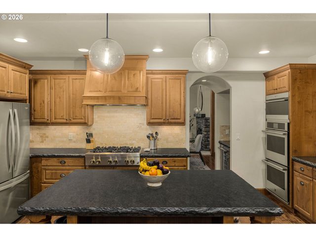 11811 Sw TOOZE Rd, Wilsonville, OR 97070