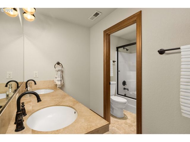 11811 Sw TOOZE Rd, Wilsonville, OR 97070