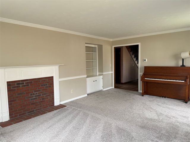 1165 LEE Road, Waterford, PA 16441