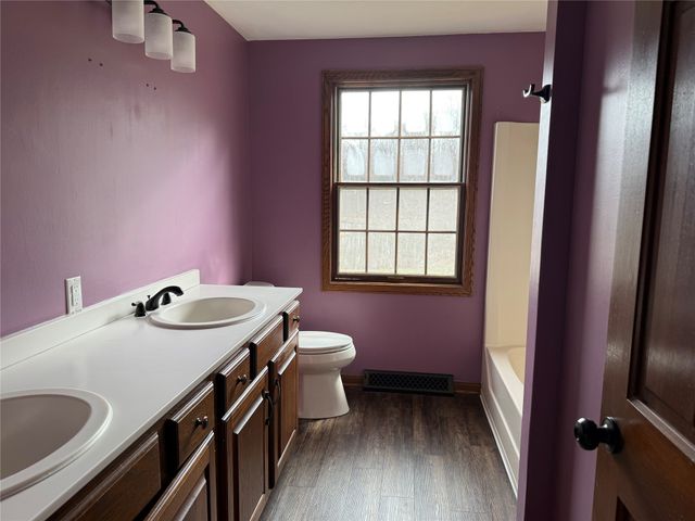 1165 LEE Road, Waterford, PA 16441