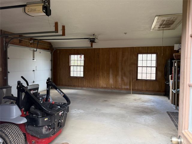 1165 LEE Road, Waterford, PA 16441