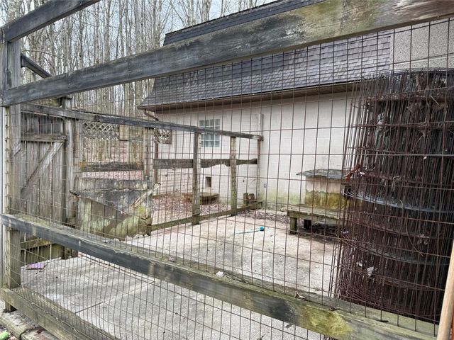 1165 LEE Road, Waterford, PA 16441