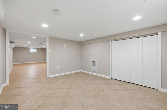 9017 RHODE ISLAND AVE, College Park, MD 20740