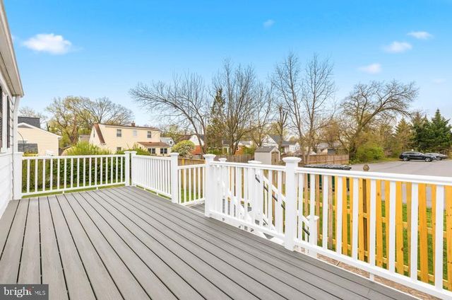 9017 RHODE ISLAND AVE, College Park, MD 20740