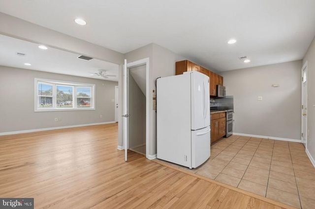 9017 RHODE ISLAND AVE, College Park, MD 20740