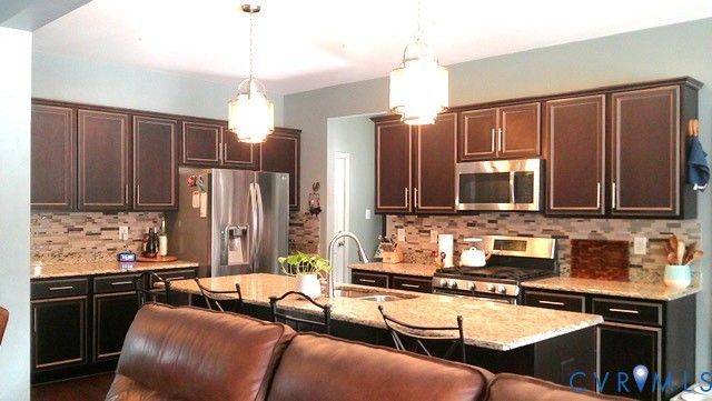 11900 James Overlook Ct, Chester, VA 23836