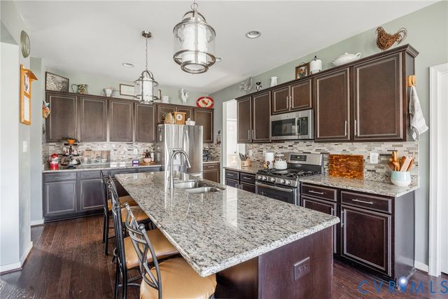 11900 James Overlook Ct, Chester, VA 23836