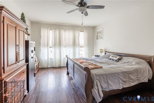 11900 James Overlook Ct, Chester, VA 23836