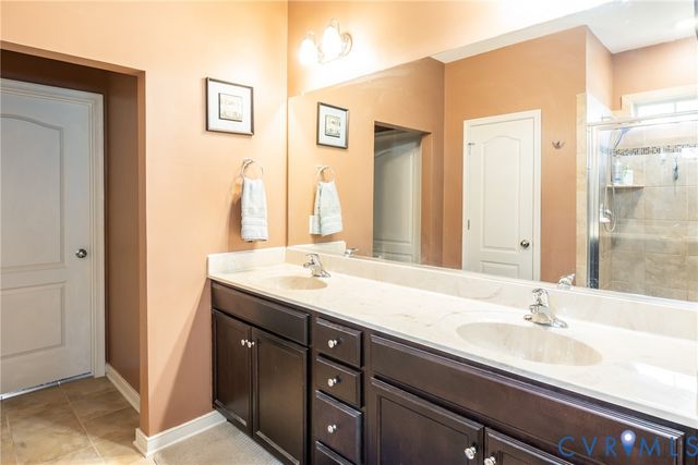 11900 James Overlook Ct, Chester, VA 23836