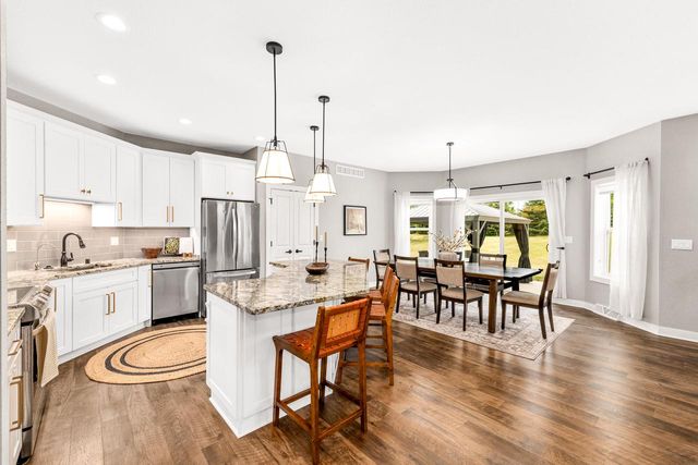 W218N9691 Happy Hollow LANE, Germantown, WI 53022