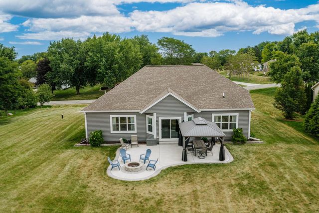 W218N9691 Happy Hollow LANE, Germantown, WI 53022